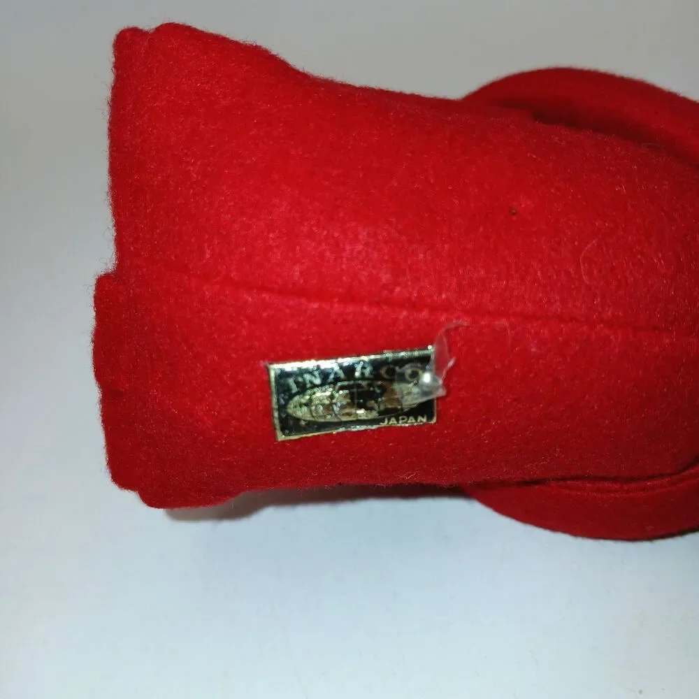 Vintage Inarco Japan Pixie Elf Knee hugger Red White Green Felt Foil Label 9